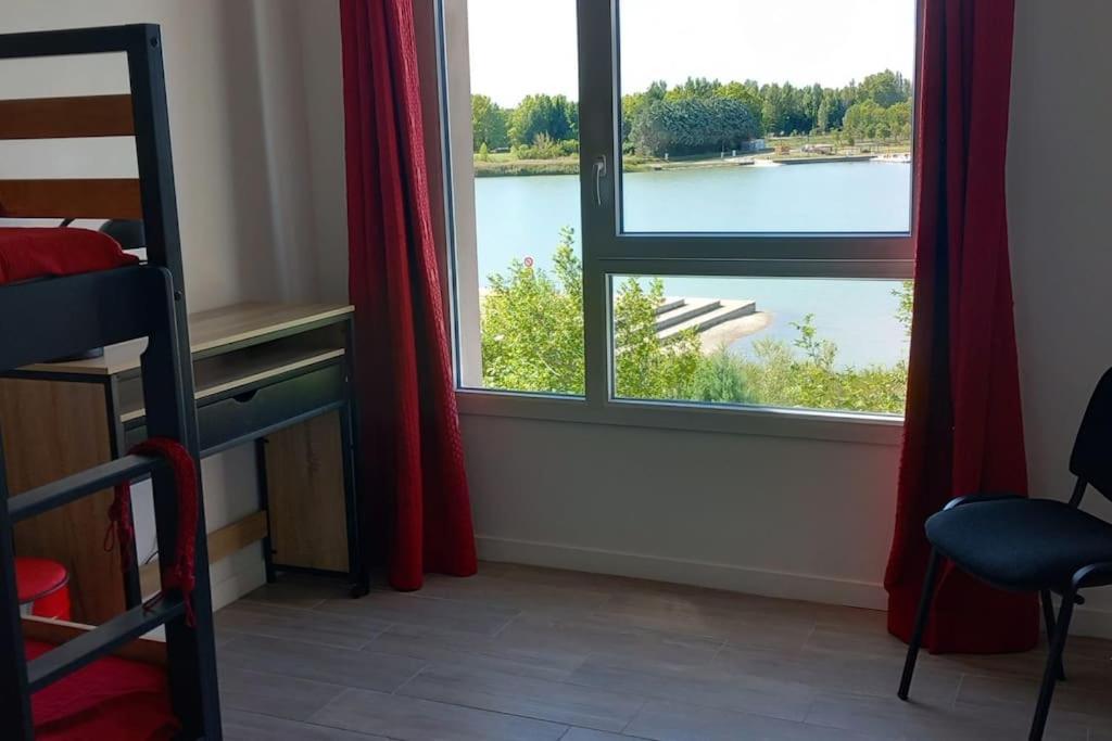 Appartement Climatise Au Coeur De La Provence Lac Et Parcs D'Attractions 10Mn Avignon Monteux Esterno foto